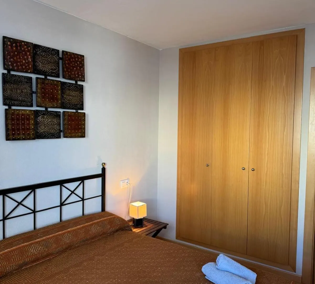 Apartamento Planta Baja Con Piscina En El Edificio Royal Marine II Росас
